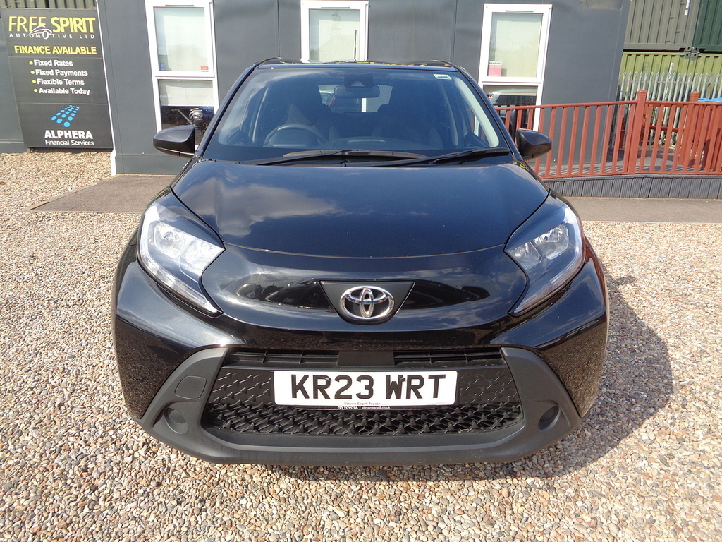 Toyota Aygo X Vvt-i Pure Black #2