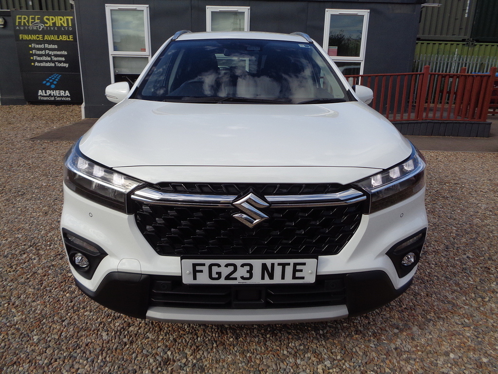 Suzuki S Cross H Motion White #2