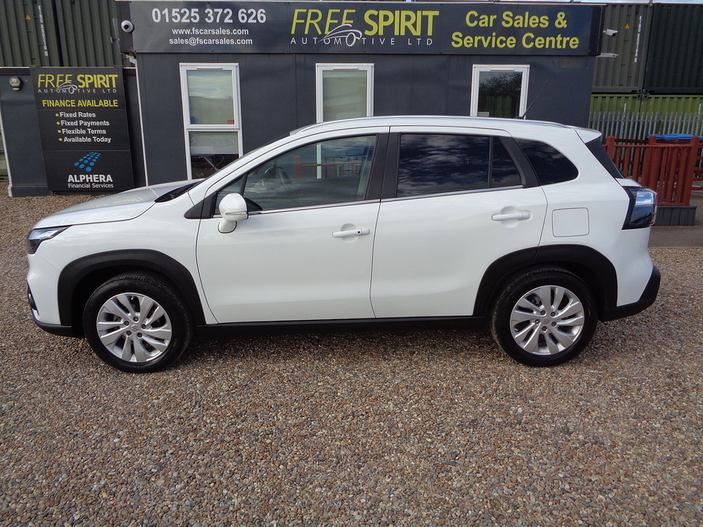 Suzuki S Cross H Motion White #6