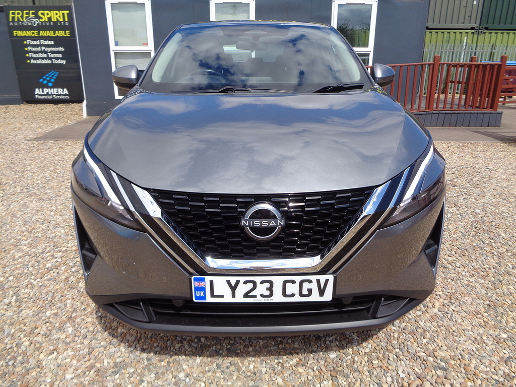 Nissan Qashqai Dig-t Mhev Acenta Premium Grey #2