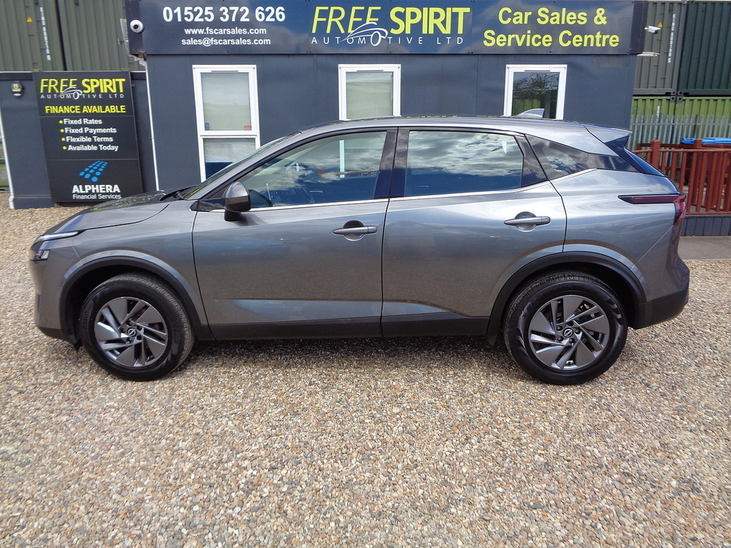 Nissan Qashqai Dig-t Mhev Acenta Premium Grey #6