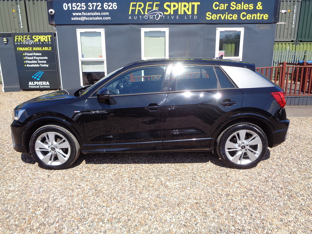 Audi Q2 Tfsi Cod S Line Black #6