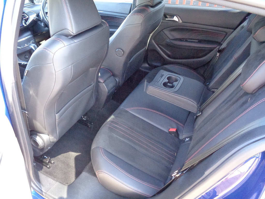 Peugeot 308 1.2 Puretech Allure Eat Euro 6 Ss Silver #24