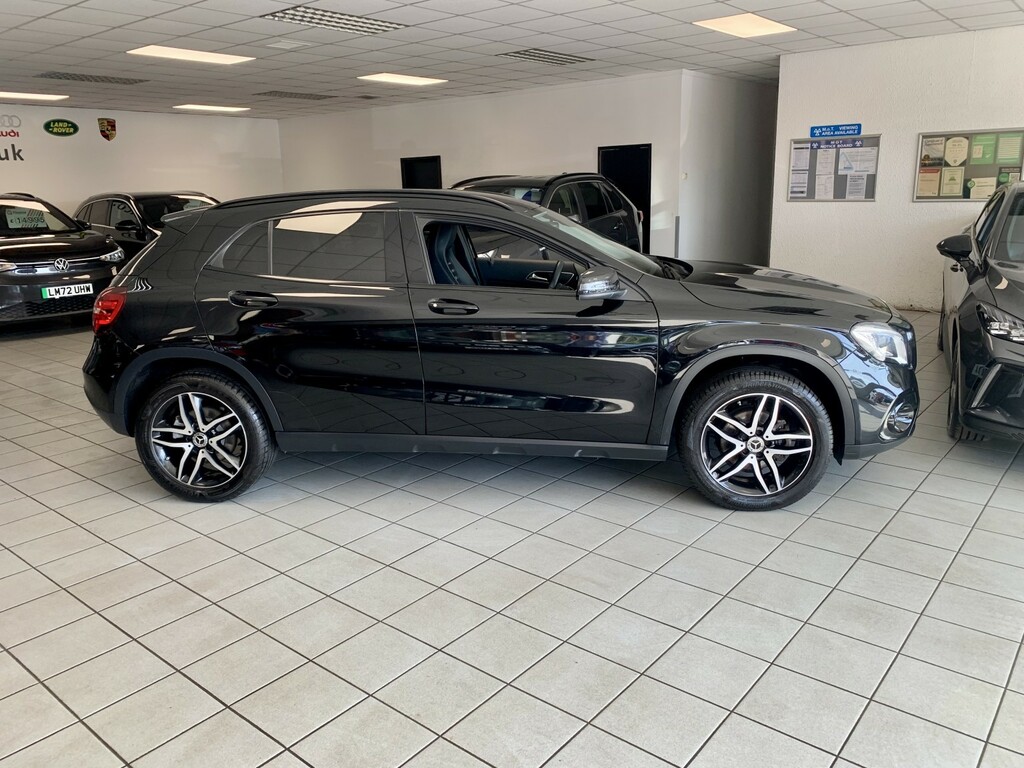Mercedes-Benz GLA Class 1.6 Gla180 Urban Edition Black #6
