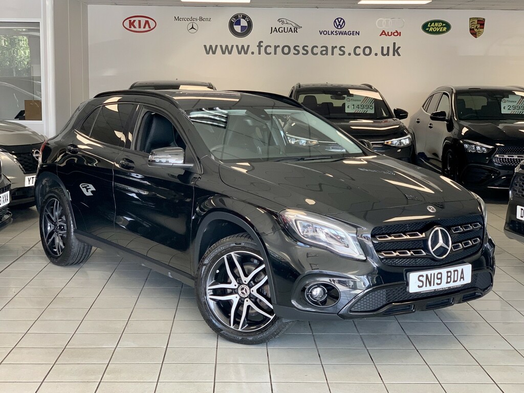 Mercedes-Benz GLA Class 1.6 Gla180 Urban Edition Black