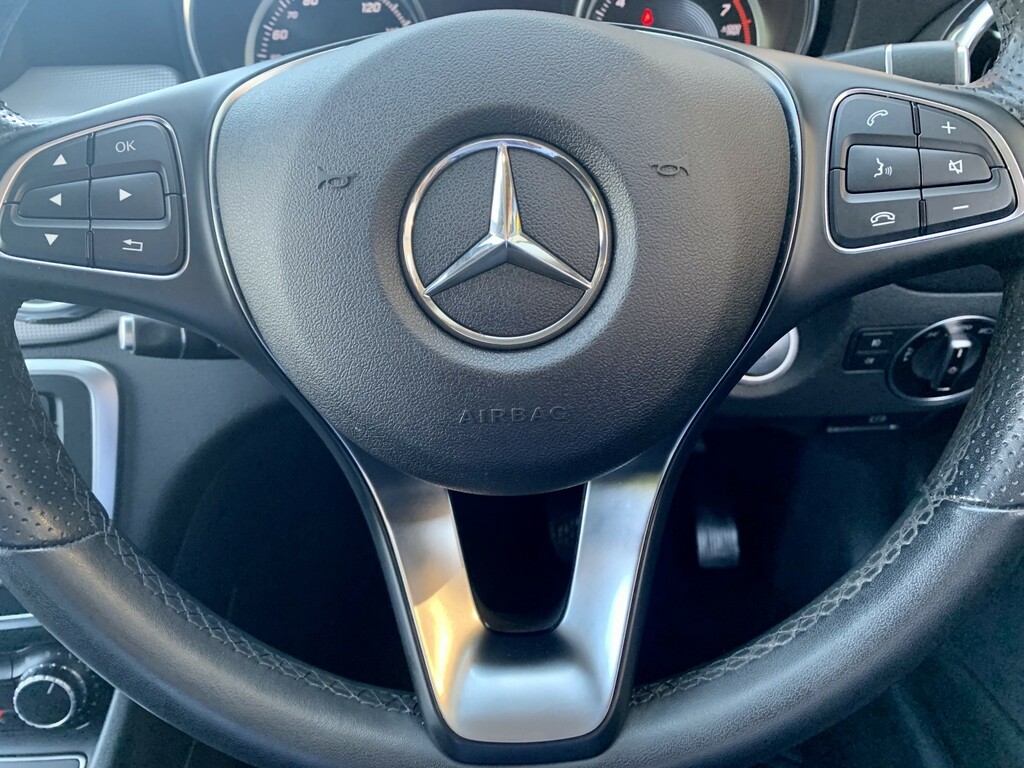 Mercedes-Benz GLA Class 180 Amg Line Edition Suv 7G-dct Euro 6 Red #15