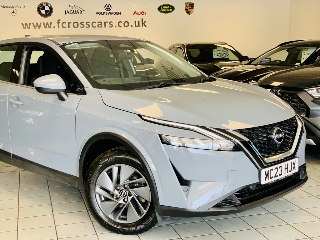 Nissan Qashqai 1.3 Dig-t Mhev Acenta Premium Grey #3