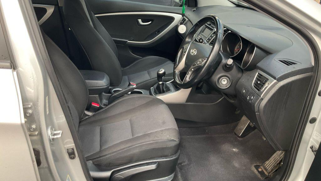 Hyundai I30 1.4 Edition 100 Ps White #7