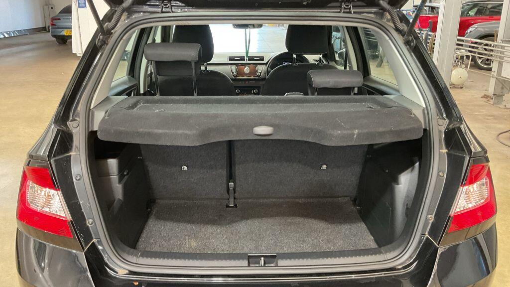 Skoda Fabia Skoda Fabia 1.2 Tsi Se Estate Eu White #7