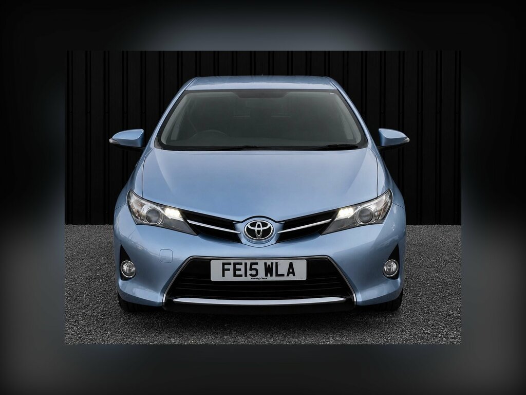 Toyota Auris 1.4 D-4d Icon Plus Euro 5 Ss Blue #2