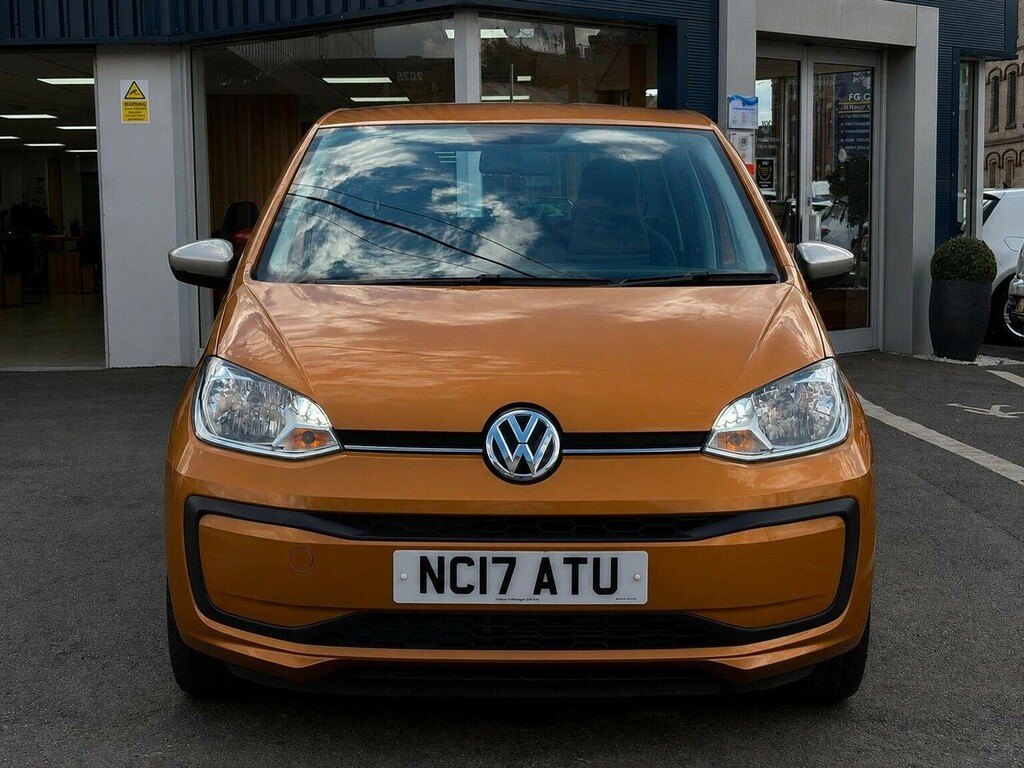 Volkswagen Up Hatchback 1.0 Move Up Euro 6 201717 Gold #6