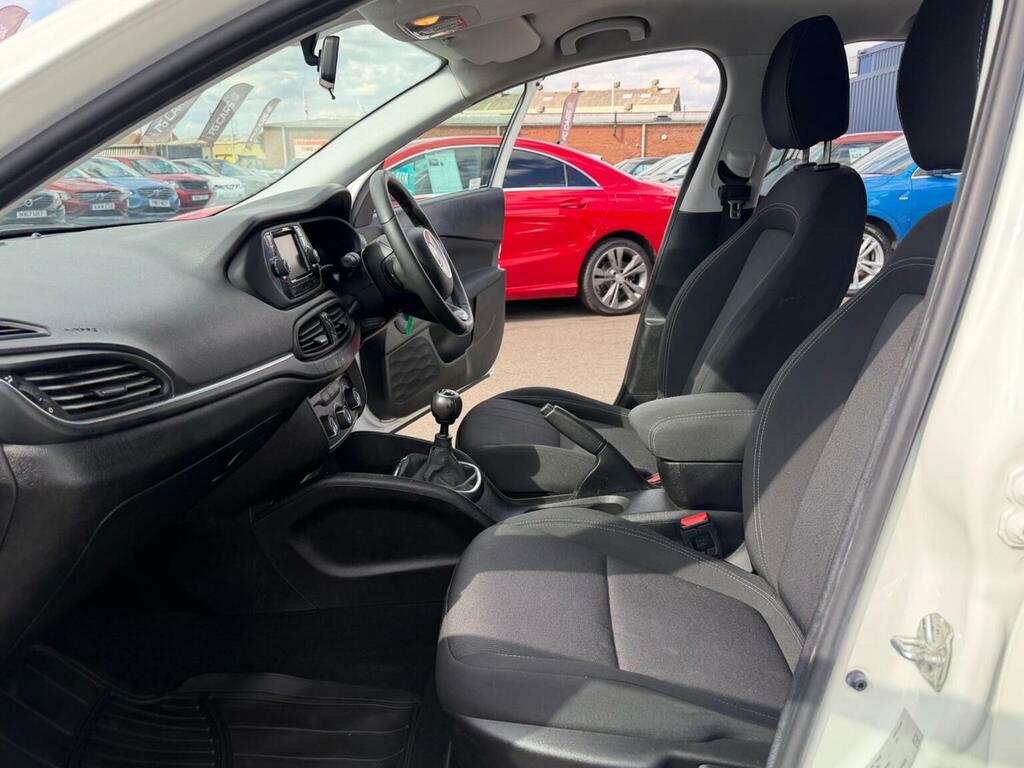Fiat Tipo 1.6 Multijetii Eco Elite Euro 6 Ss Black #16