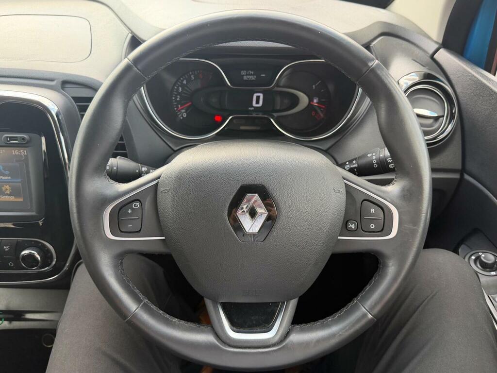 Renault Captur 1.2L Signature Nav Tce 117 Bhp White #23