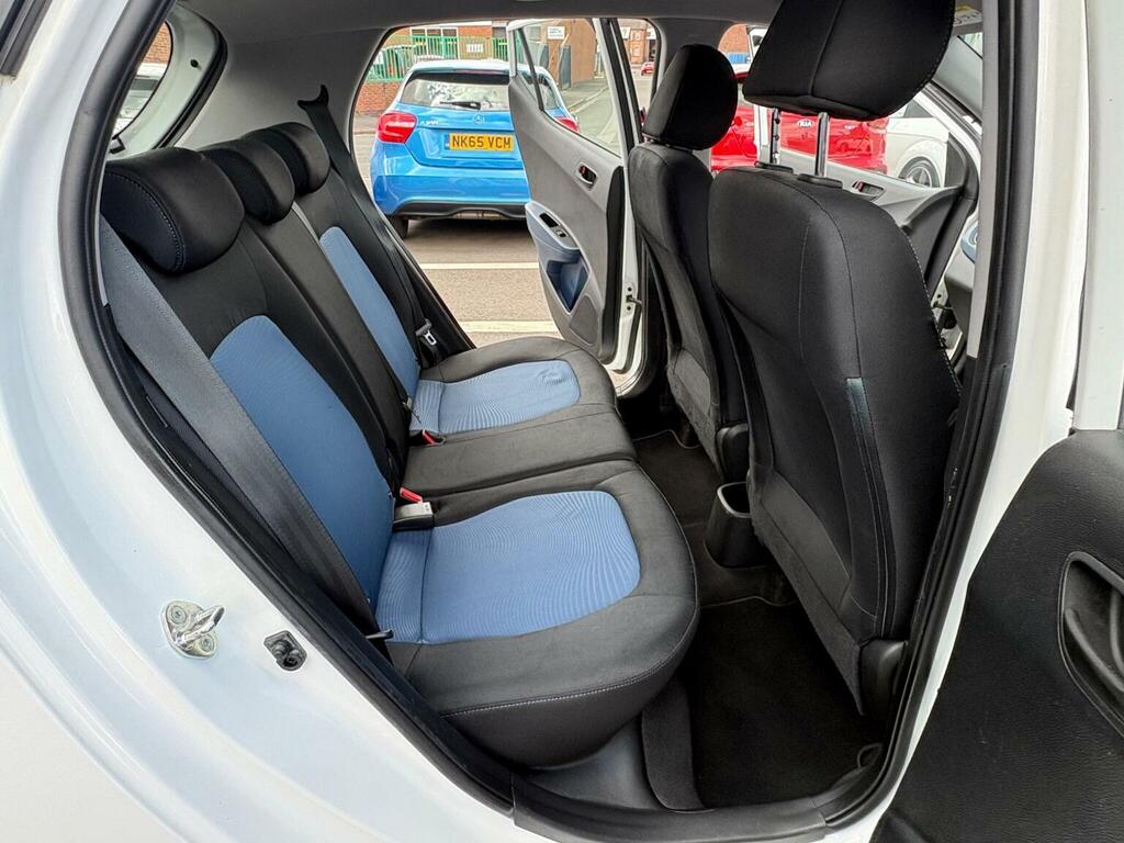 Hyundai I10 1.2 Se 86 Bhp Grey #17