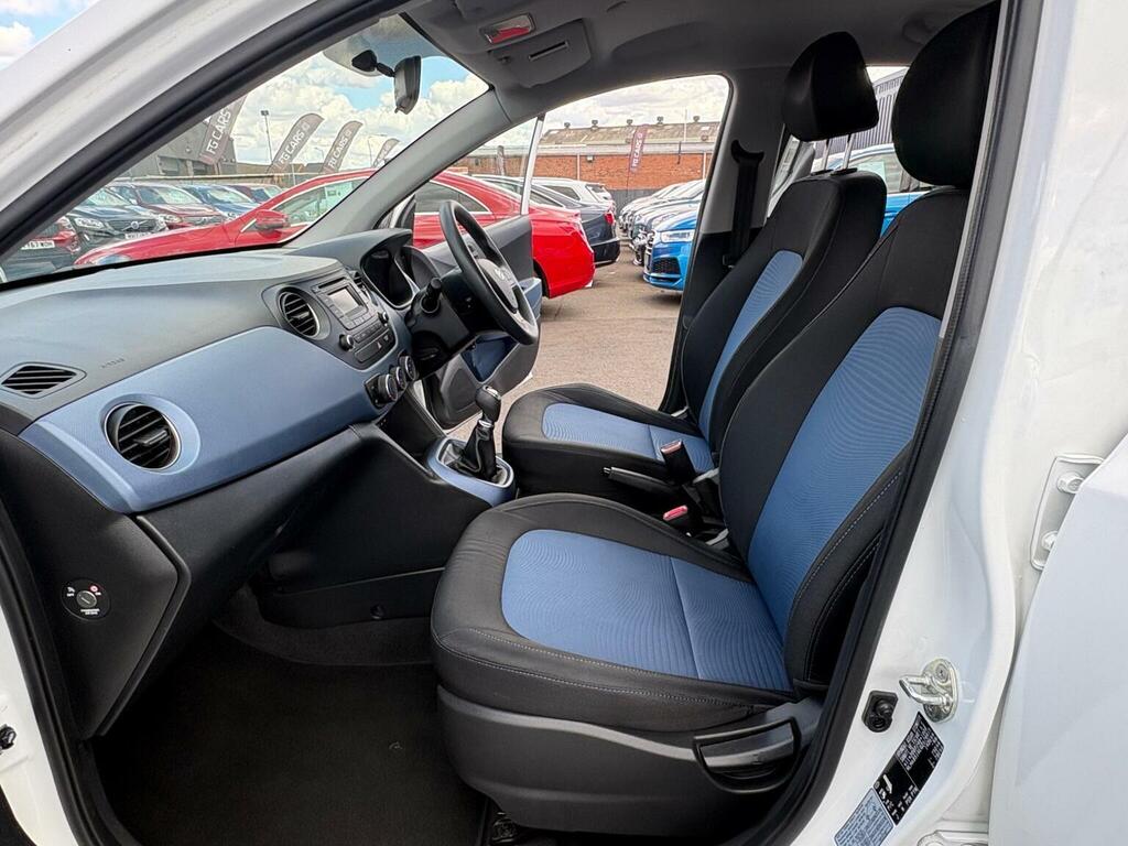 Hyundai I10 1.2 Se 86 Bhp Grey #16
