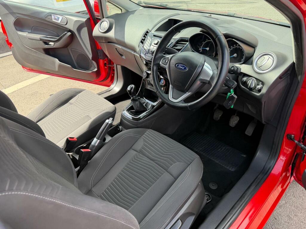 Ford Fiesta 1.25 Zetec Euro 5 Red #3