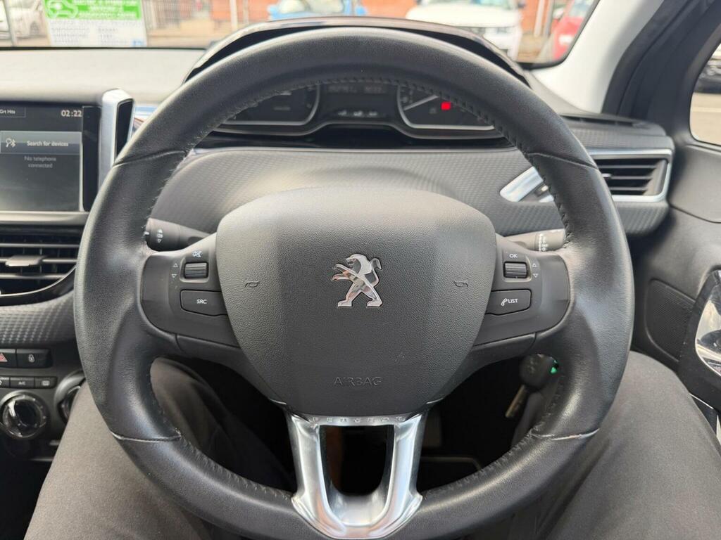 Peugeot 208 Style Red #21
