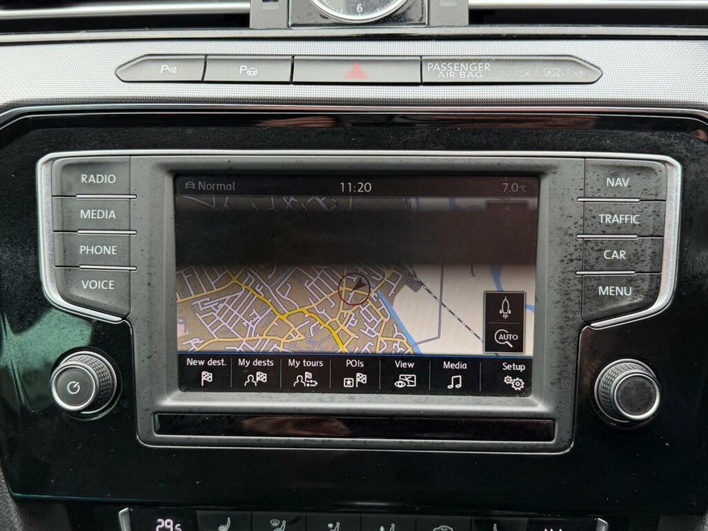 Volkswagen Passat 2.0L Se Business Tdi Bluemotion Technology 148 Grey #32