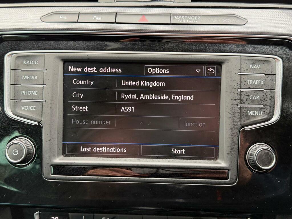 Volkswagen Passat 2.0L Se Business Tdi Bluemotion Technology 148 Grey #36
