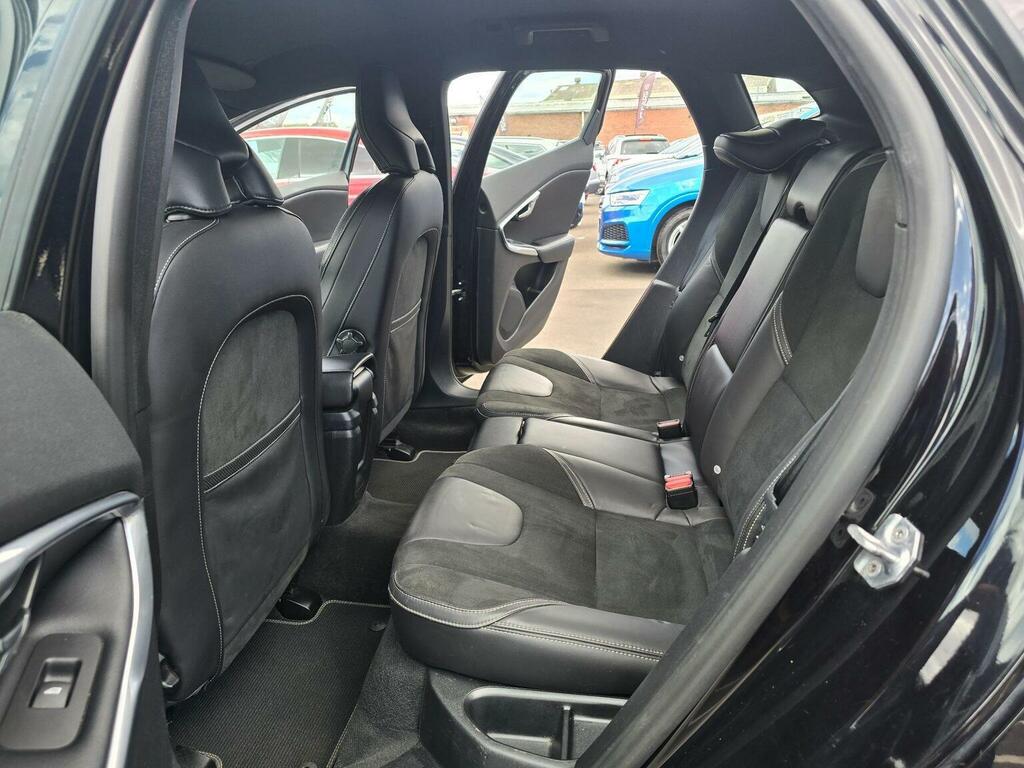 Volvo V40 2.0 T2 Gpf R-design Nav Plus Euro 6 Ss Black #4
