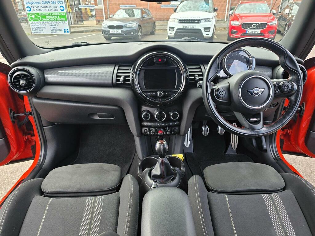 Mini Hatch 1.5 Cooper Sport Euro 6 Ss Orange #2