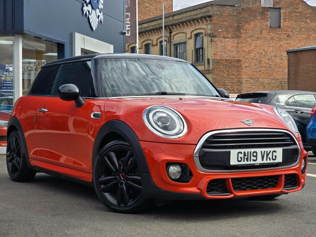 Mini Hatch 1.5 Cooper Sport Euro 6 Ss Orange