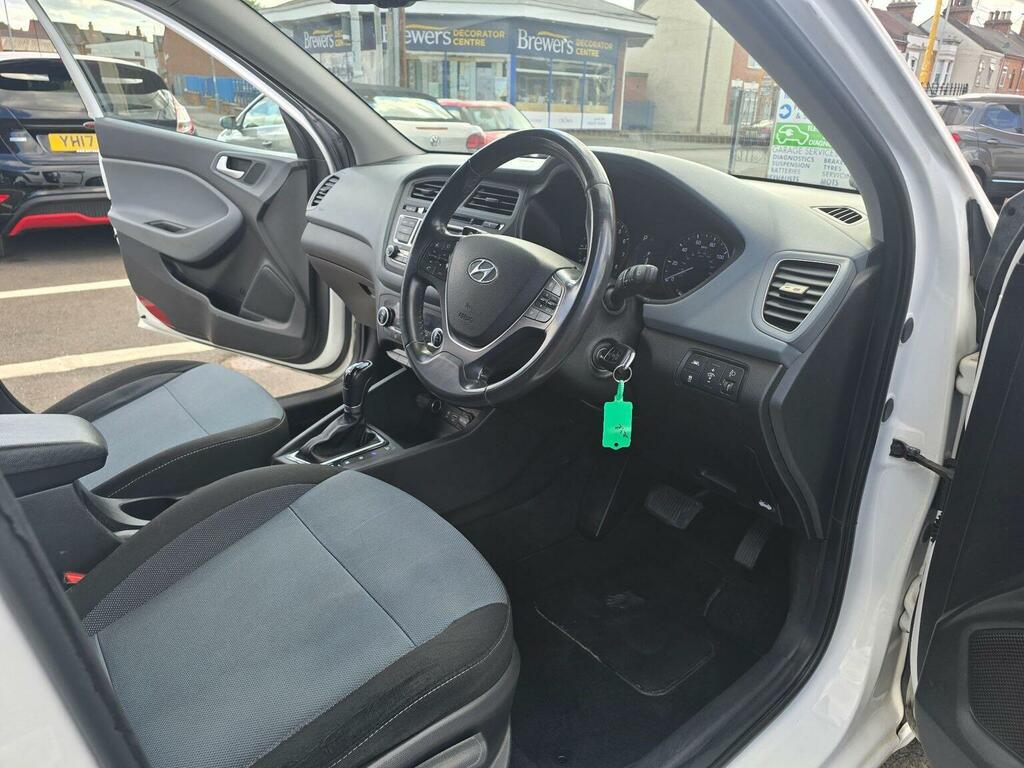 Hyundai I20 1.4 Premium Euro 6 White #3