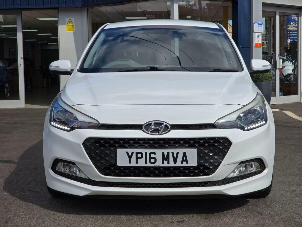 Hyundai I20 1.4 Premium Euro 6 White #6