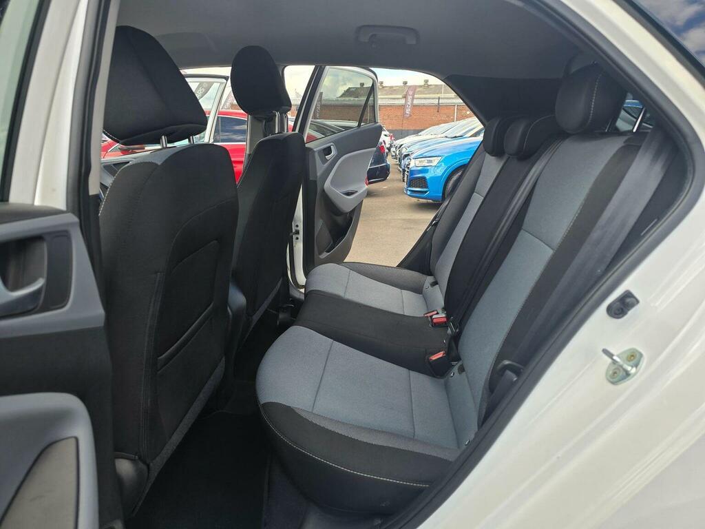Hyundai I20 1.4 Premium Euro 6 White #4
