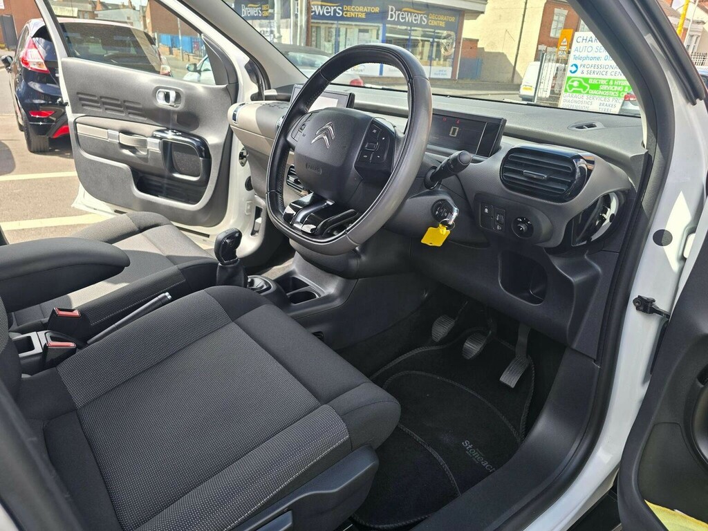 Citroen C4 Cactus Hatchback 1.6 Bluehdi Flair Euro 6 201867 White #3