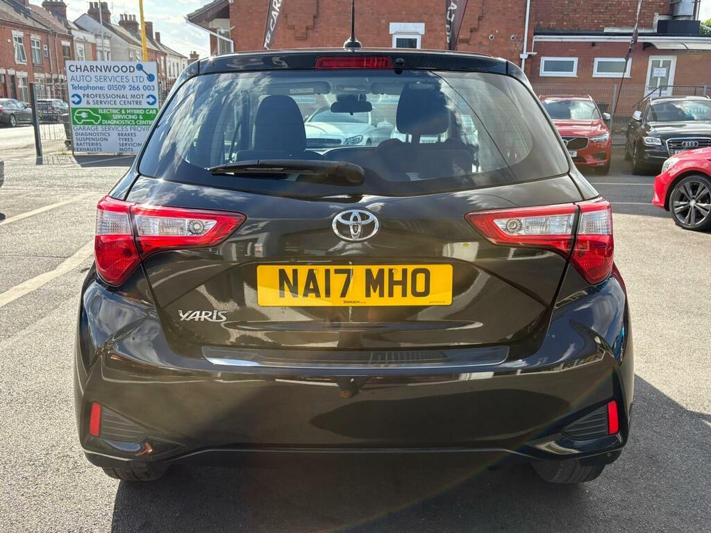 Toyota Yaris 1.33 Dual Vvt-i Icon Hatchback E Grey #11