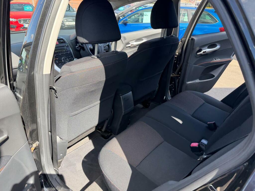 Toyota Auris 1.6 V-matic Sr Euro 5 Black #17