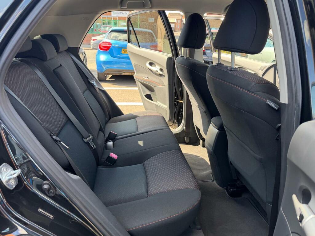 Toyota Auris 1.6 V-matic Sr Euro 5 Black #20