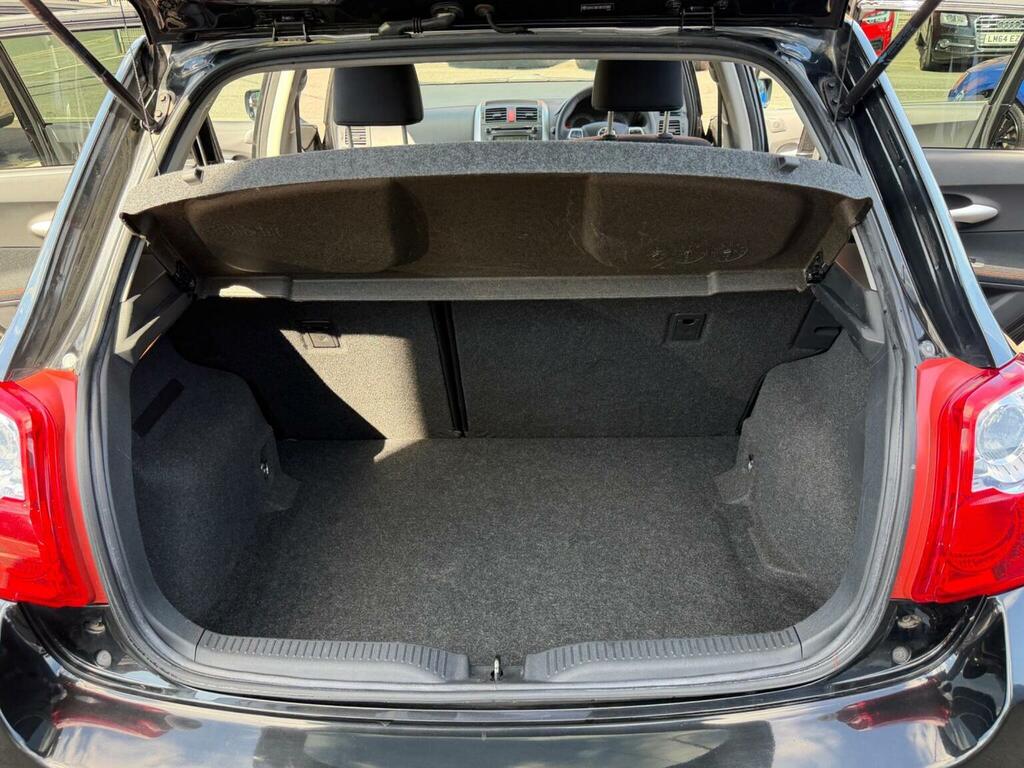 Toyota Auris 1.6 V-matic Sr Euro 5 Black #21