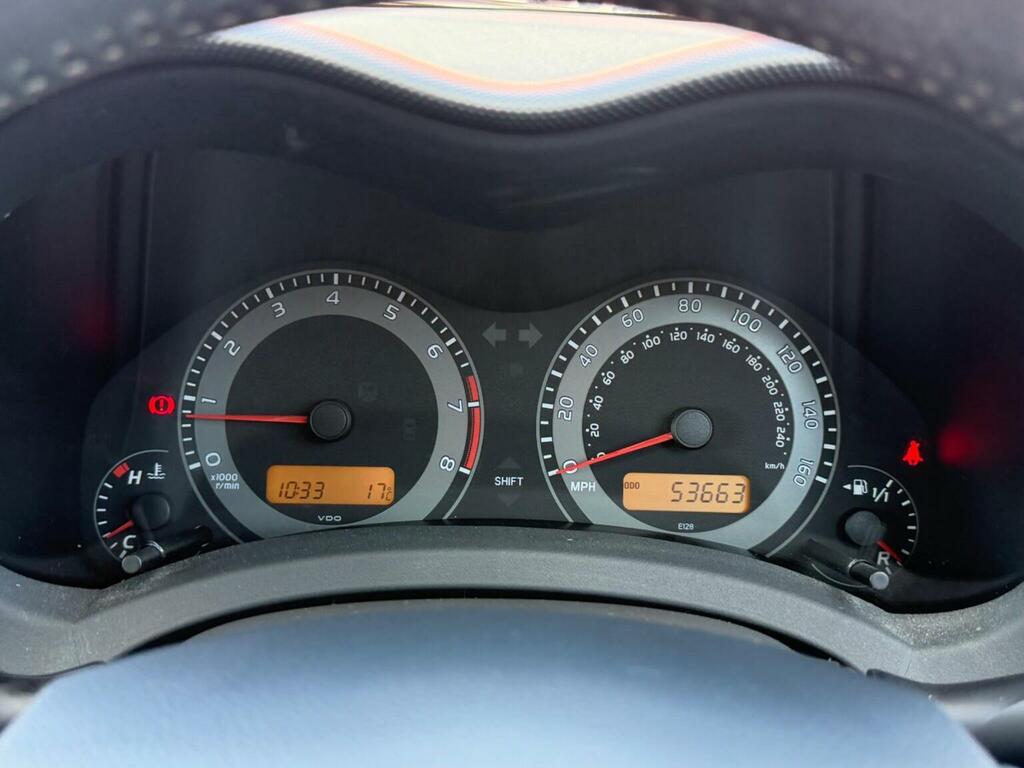 Toyota Auris 1.6 V-matic Sr Euro 5 Black #24