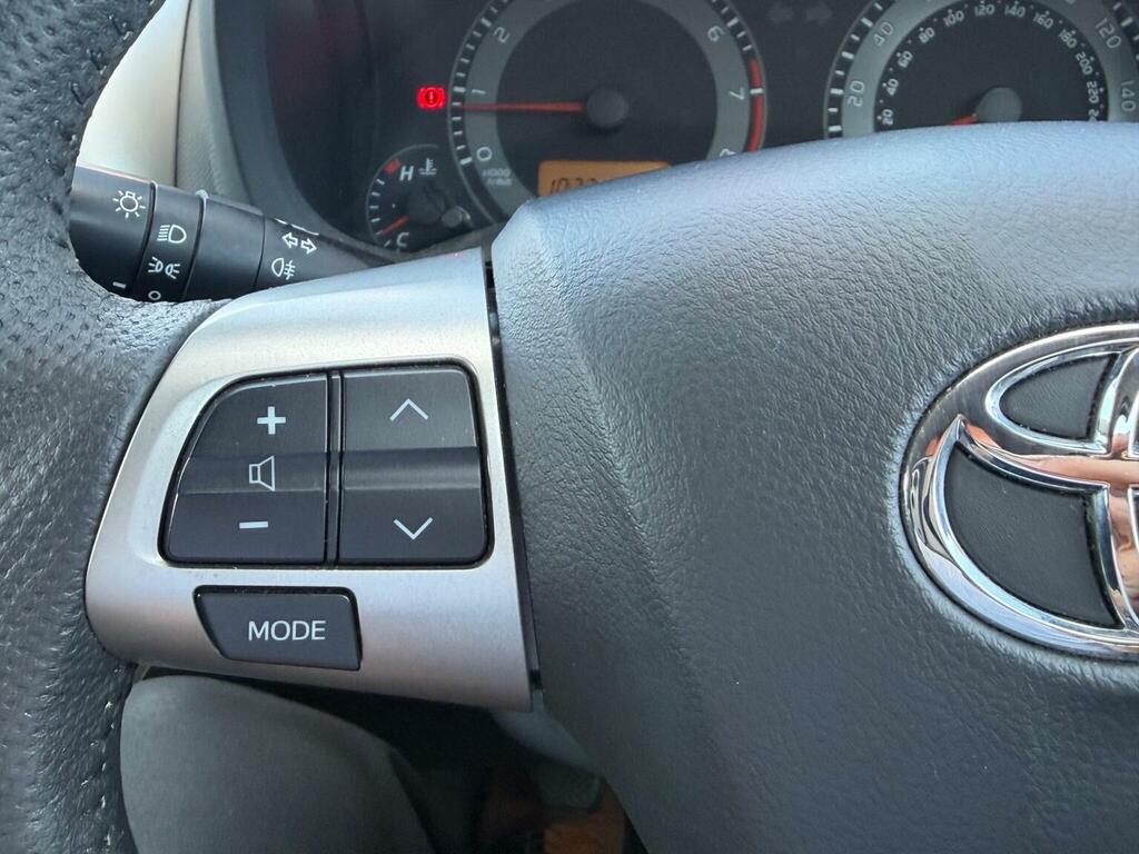 Toyota Auris 1.6 V-matic Sr Euro 5 Black #25