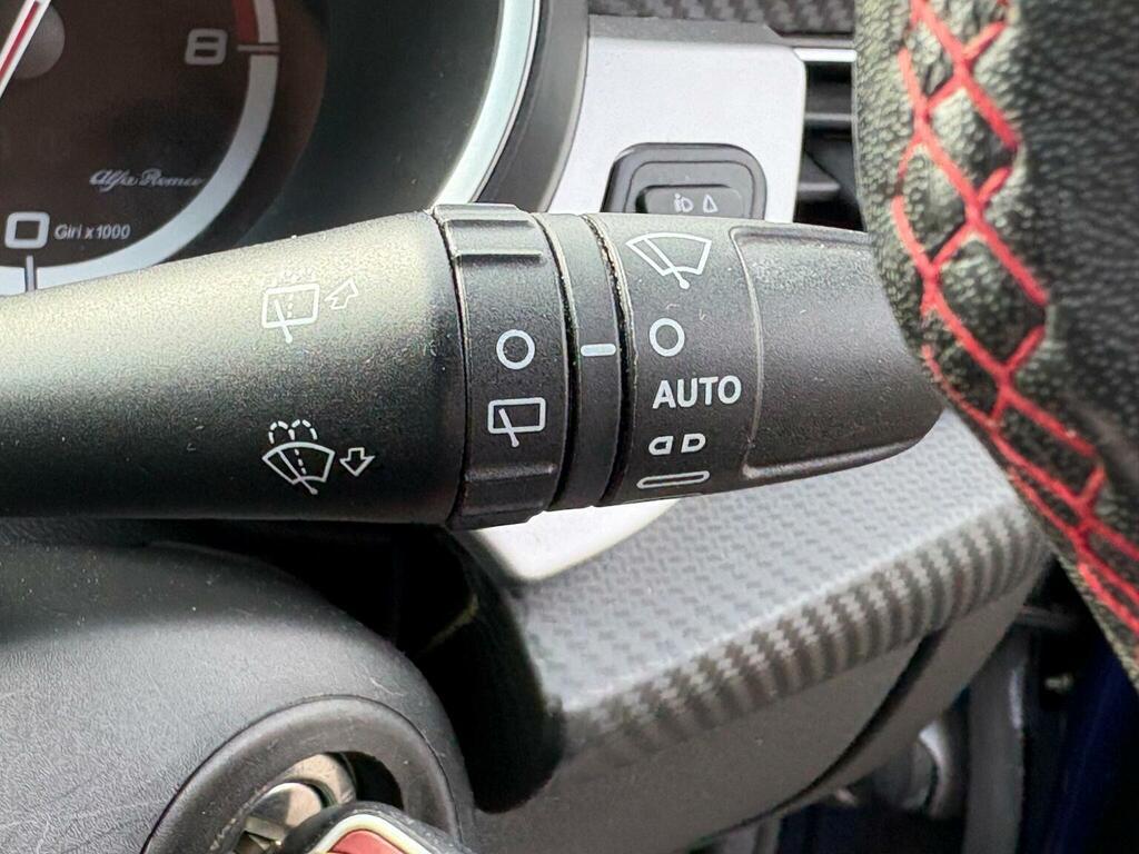 Alfa Romeo Giulietta 1.75 Tbi 240 Veloce Tct Black #29