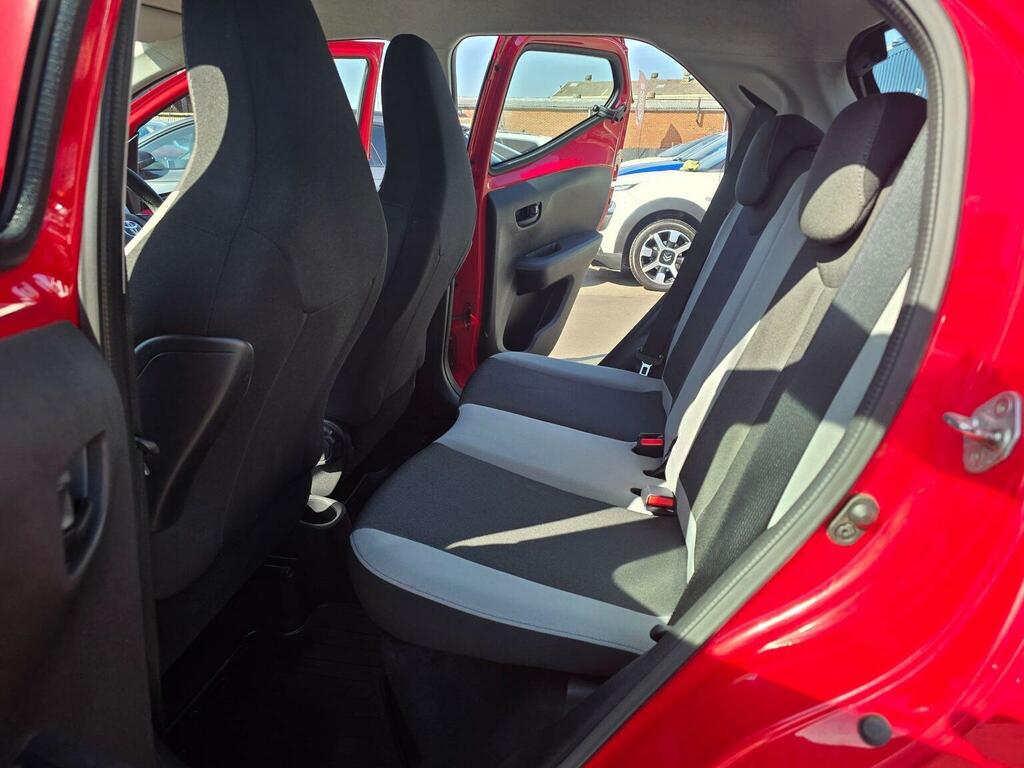 Toyota Aygo Hatchback 1.0 Vvt-i X-play X-shift Euro 5 Euro SL64DLY Red #6
