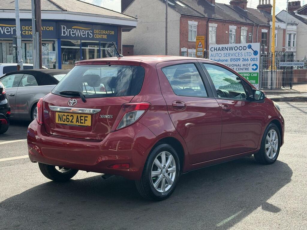 Toyota Yaris 1.33 Dual Vvt-i Tr Euro 5 Red #6
