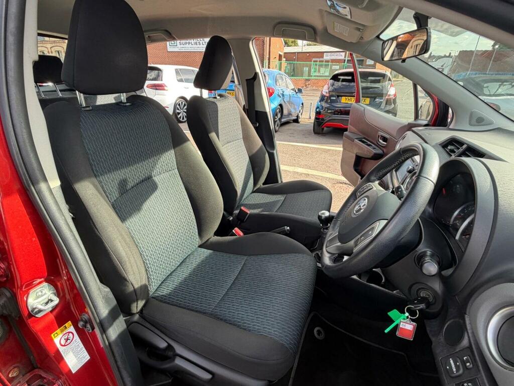 Toyota Yaris 1.33 Dual Vvt-i Tr Multidrive S Euro 5 #29