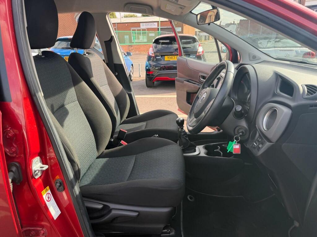 Toyota Yaris 1.33 Dual Vvt-i Tr Multidrive S Euro 5 #24