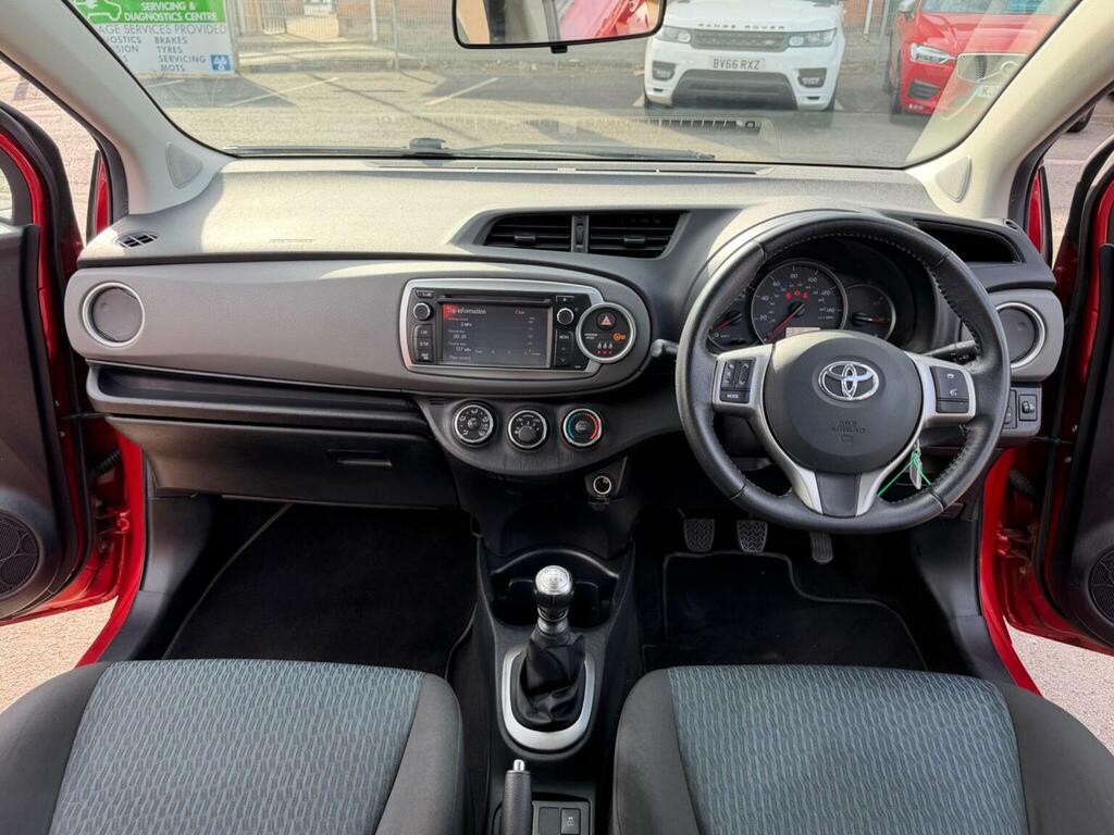 Toyota Yaris 1.33 Dual Vvt-i Tr Multidrive S Euro 5 #26