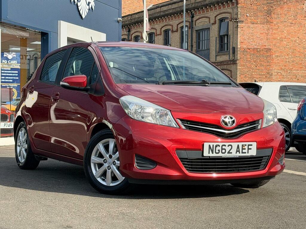 Toyota Yaris 1.33 Dual Vvt-i Tr Euro 5 Red #2