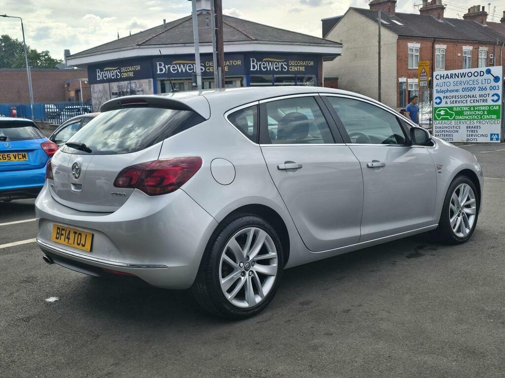 Vauxhall Astra 1.6 16V Sri Sports Tourer Euro 5 Green #11