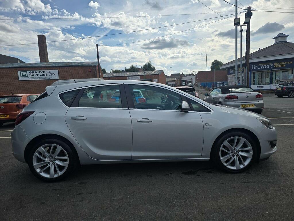 Vauxhall Astra 1.6 16V Sri Sports Tourer Euro 5 Green #8