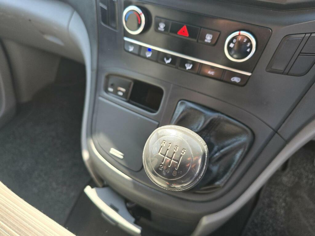 Hyundai iLoad 2.5Crdi Se 116Ps Tailgate Panel Van White #26