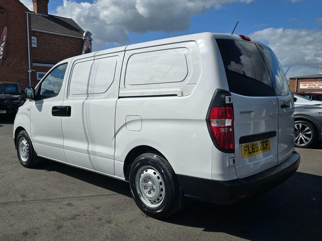 Hyundai iLoad 2.5Crdi Se 116Ps Tailgate Panel Van White #11