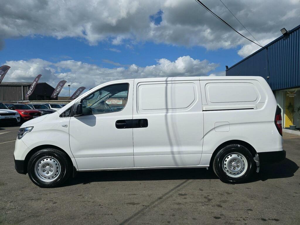 Hyundai iLoad 2.5Crdi Se 116Ps Tailgate Panel Van White #9