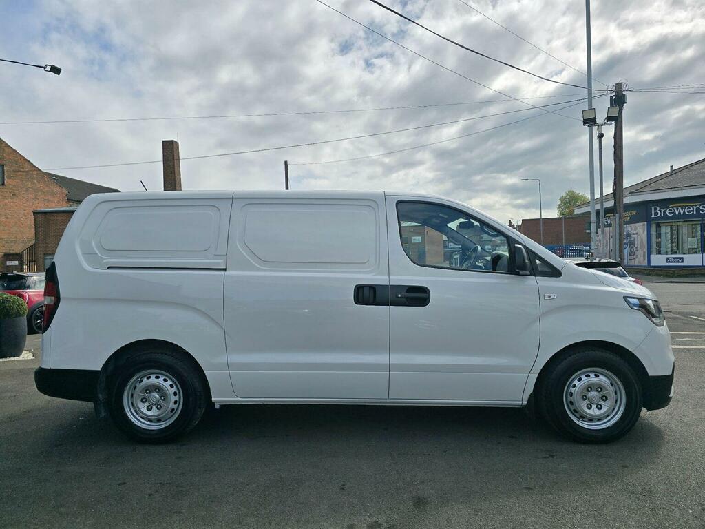 Hyundai iLoad 2.5Crdi Se 116Ps Tailgate Panel Van White #10