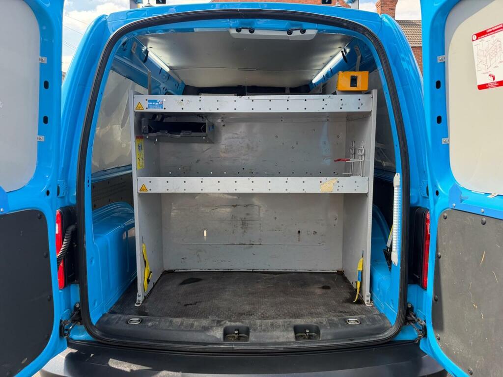 Volkswagen Caddy Maxi 1.6 Tdi C20 Cr Startline Lwb Euro 5 6Dr PN65RYX Blue #3
